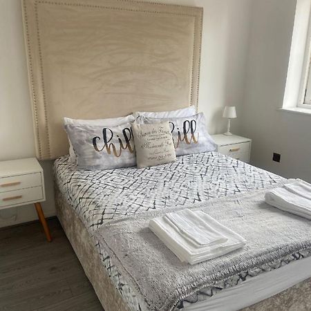 Grays Serviced Apartment Stifford Exterior foto